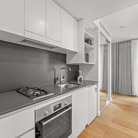 Brisbane One Apartments By Cllix Екстериор снимка