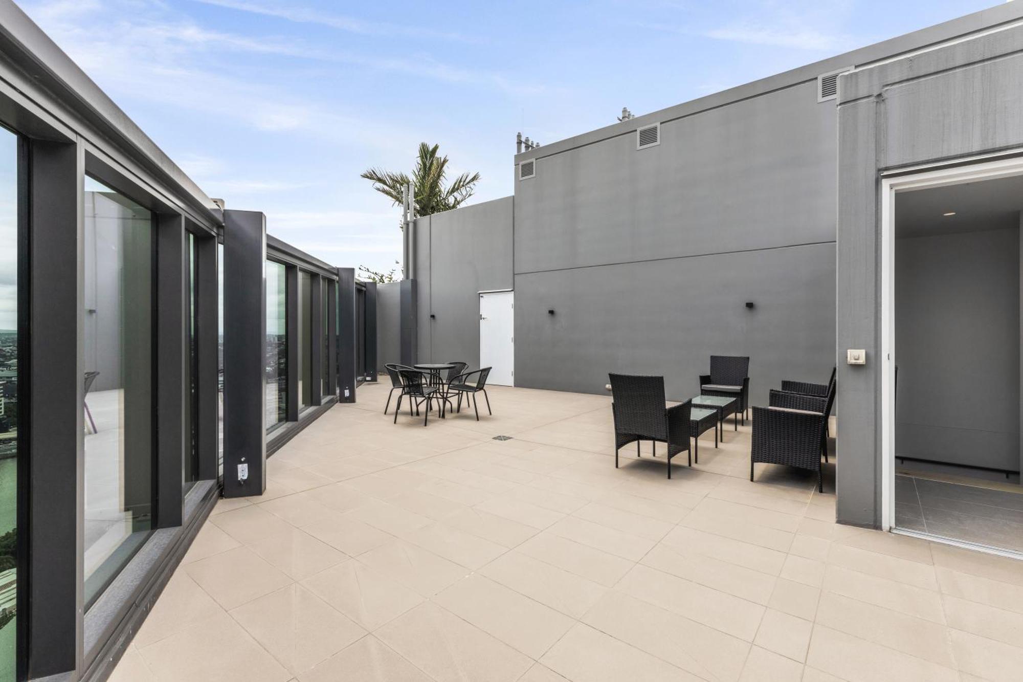 Brisbane One Apartments By Cllix Екстериор снимка