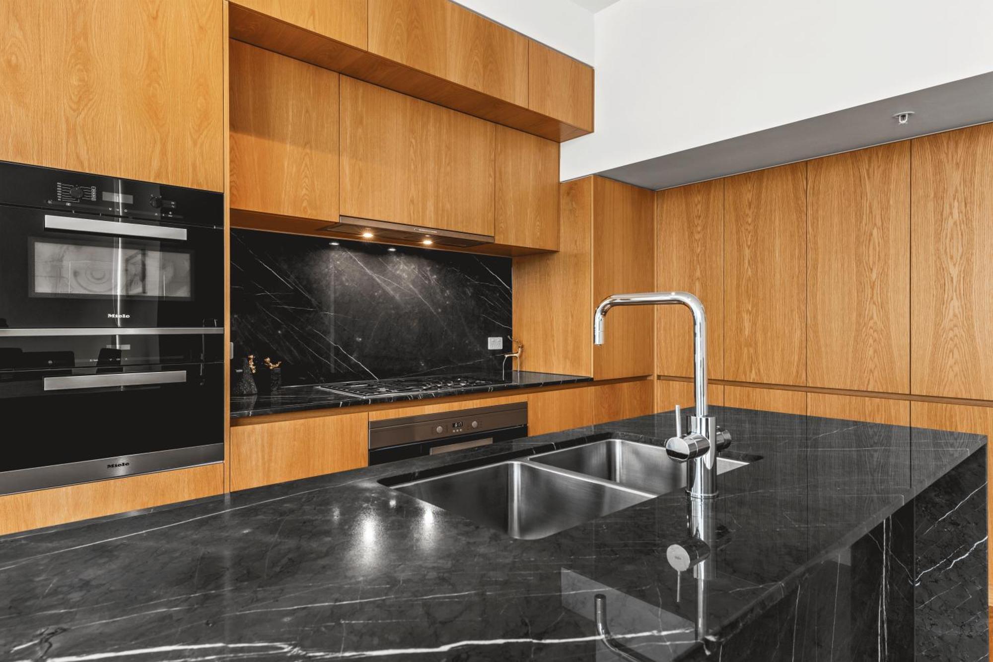 Brisbane One Apartments By Cllix Екстериор снимка