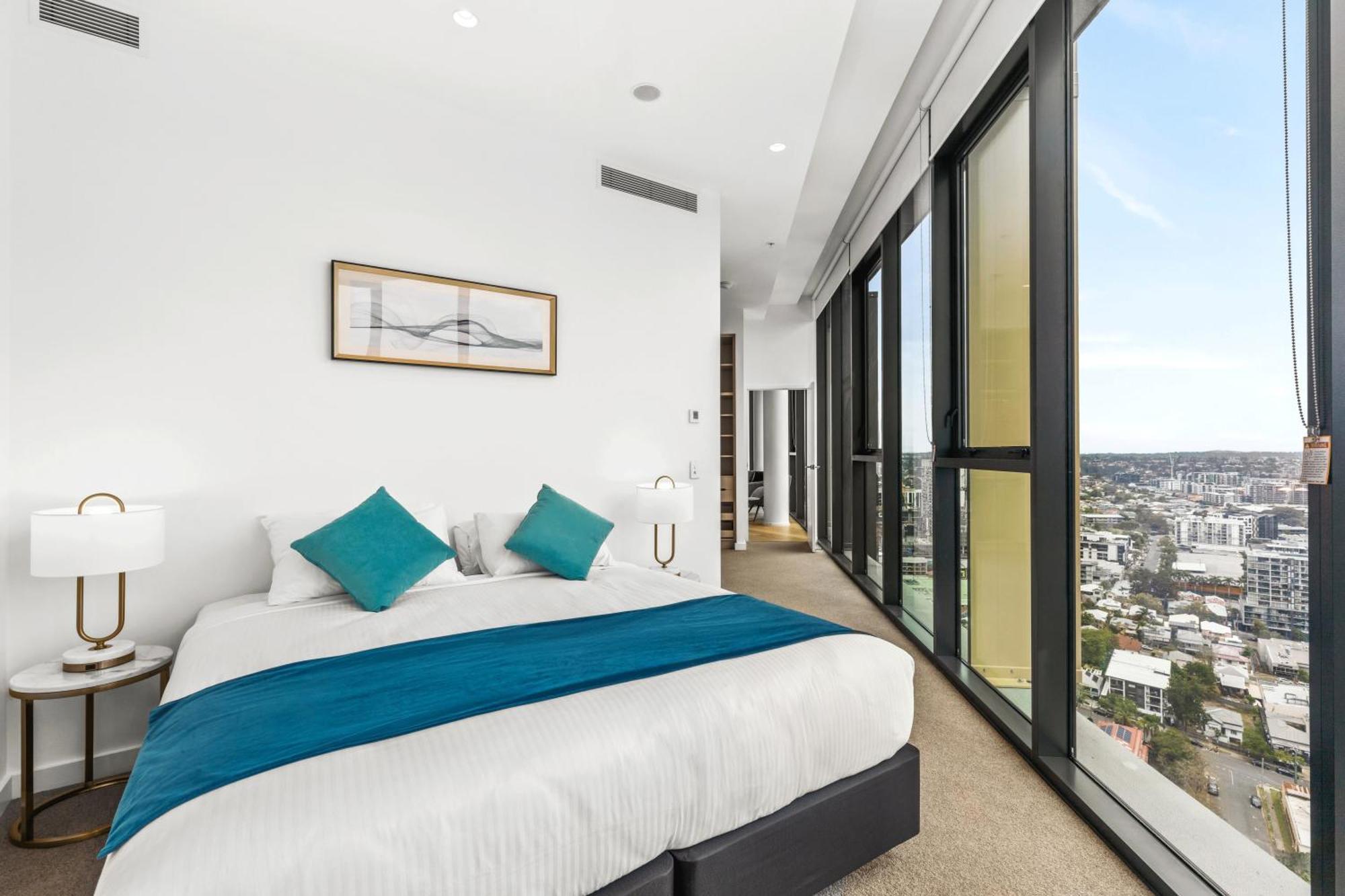 Brisbane One Apartments By Cllix Екстериор снимка