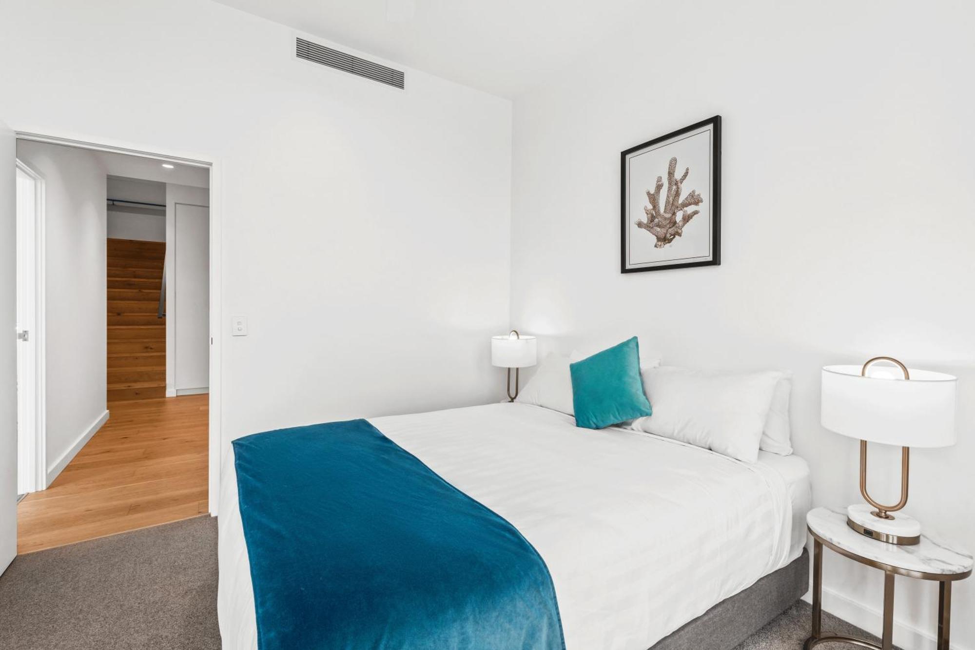 Brisbane One Apartments By Cllix Екстериор снимка