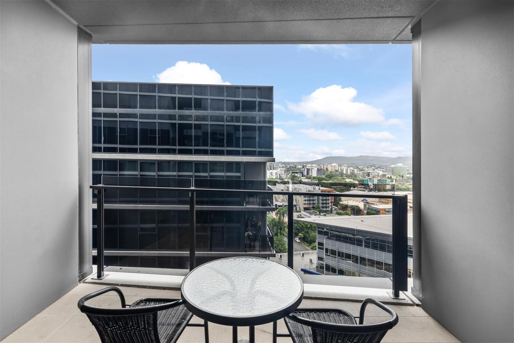 Brisbane One Apartments By Cllix Екстериор снимка