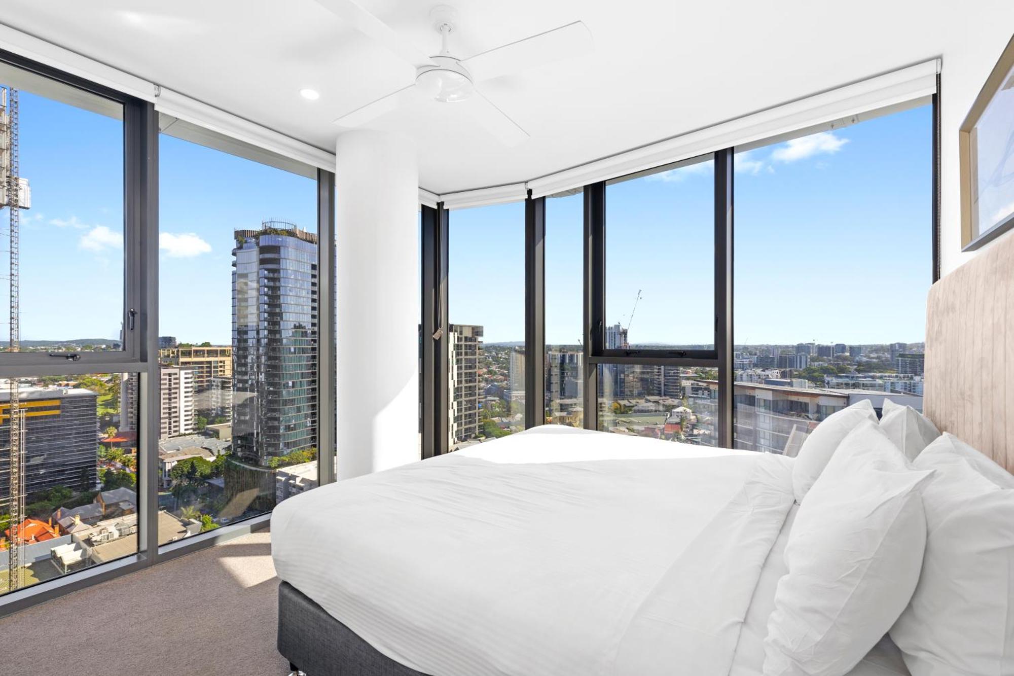 Brisbane One Apartments By Cllix Екстериор снимка