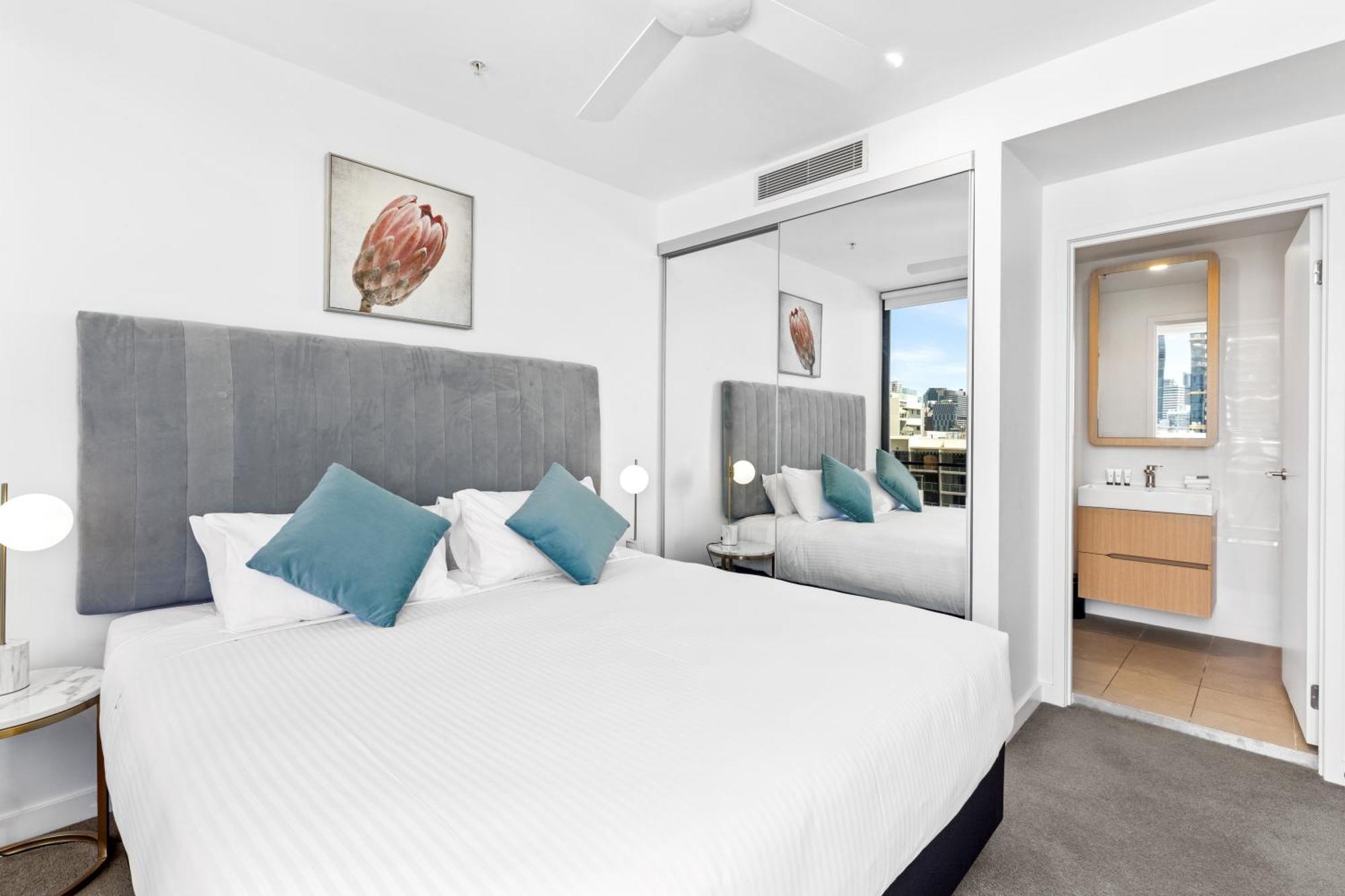 Brisbane One Apartments By Cllix Екстериор снимка