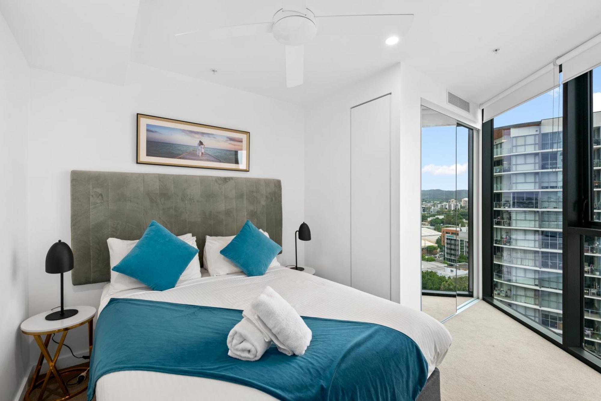 Brisbane One Apartments By Cllix Екстериор снимка