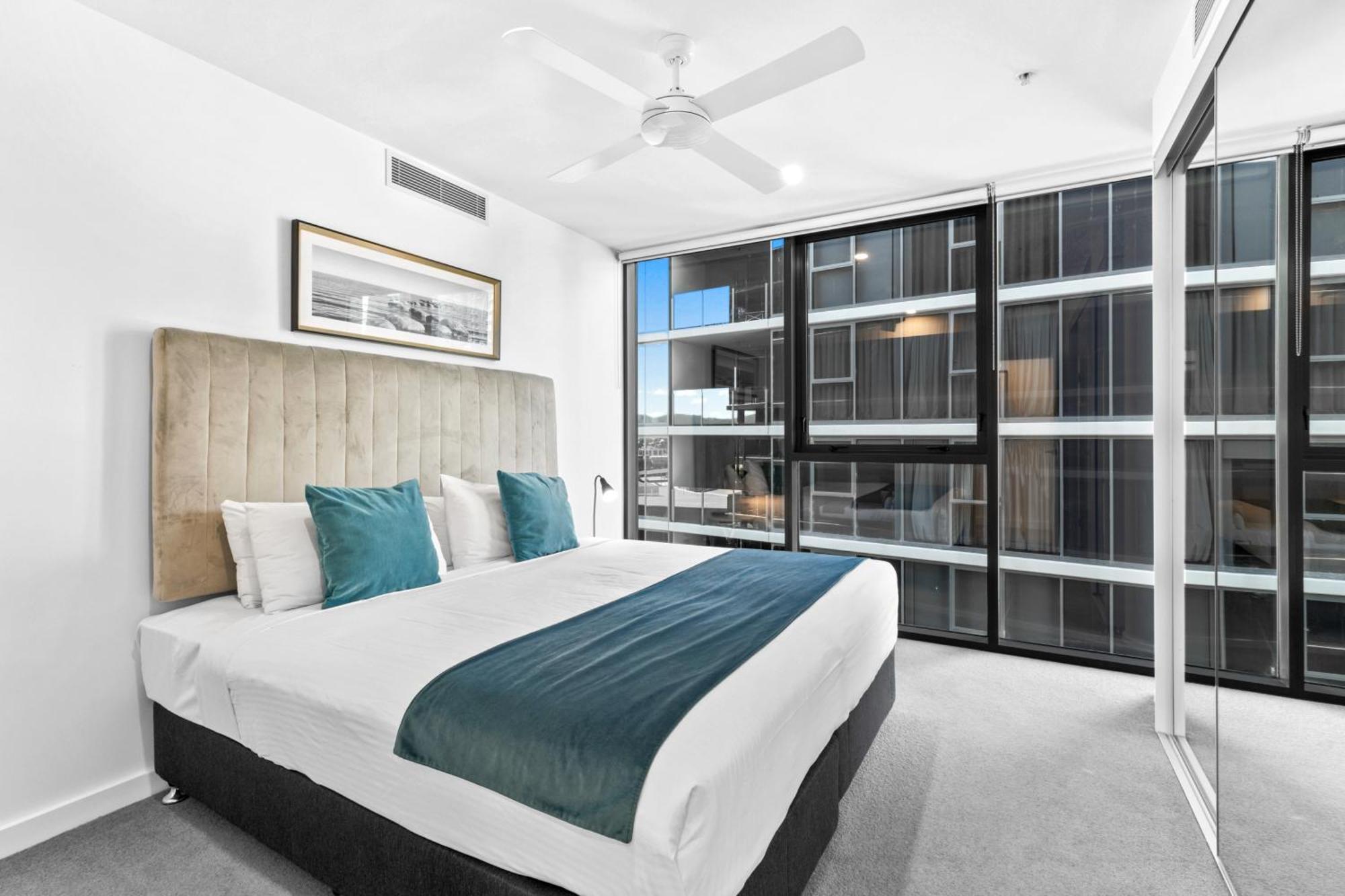 Brisbane One Apartments By Cllix Екстериор снимка