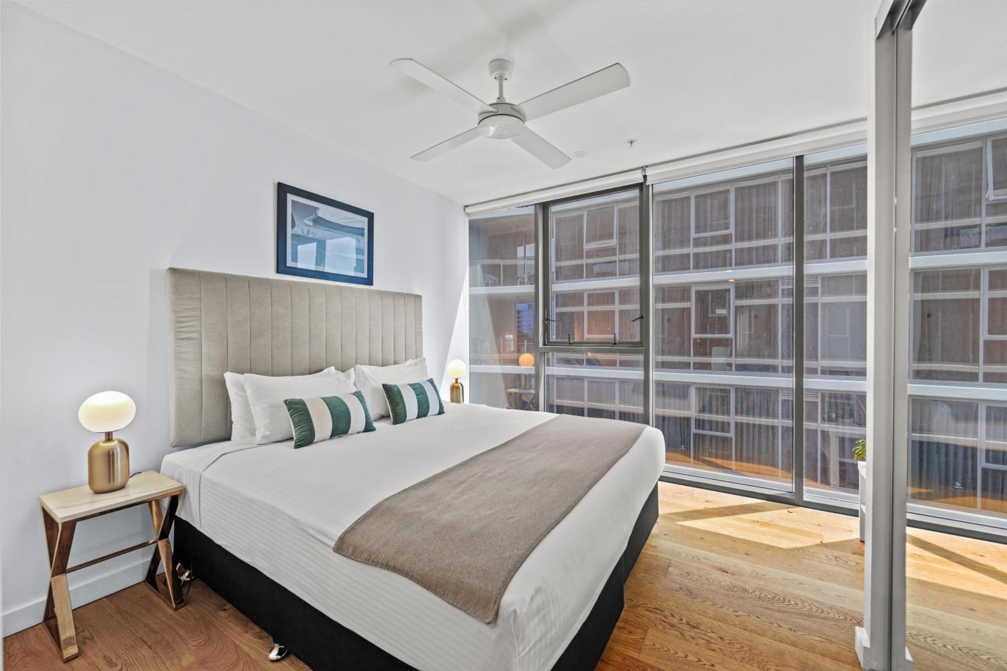 Brisbane One Apartments By Cllix Екстериор снимка