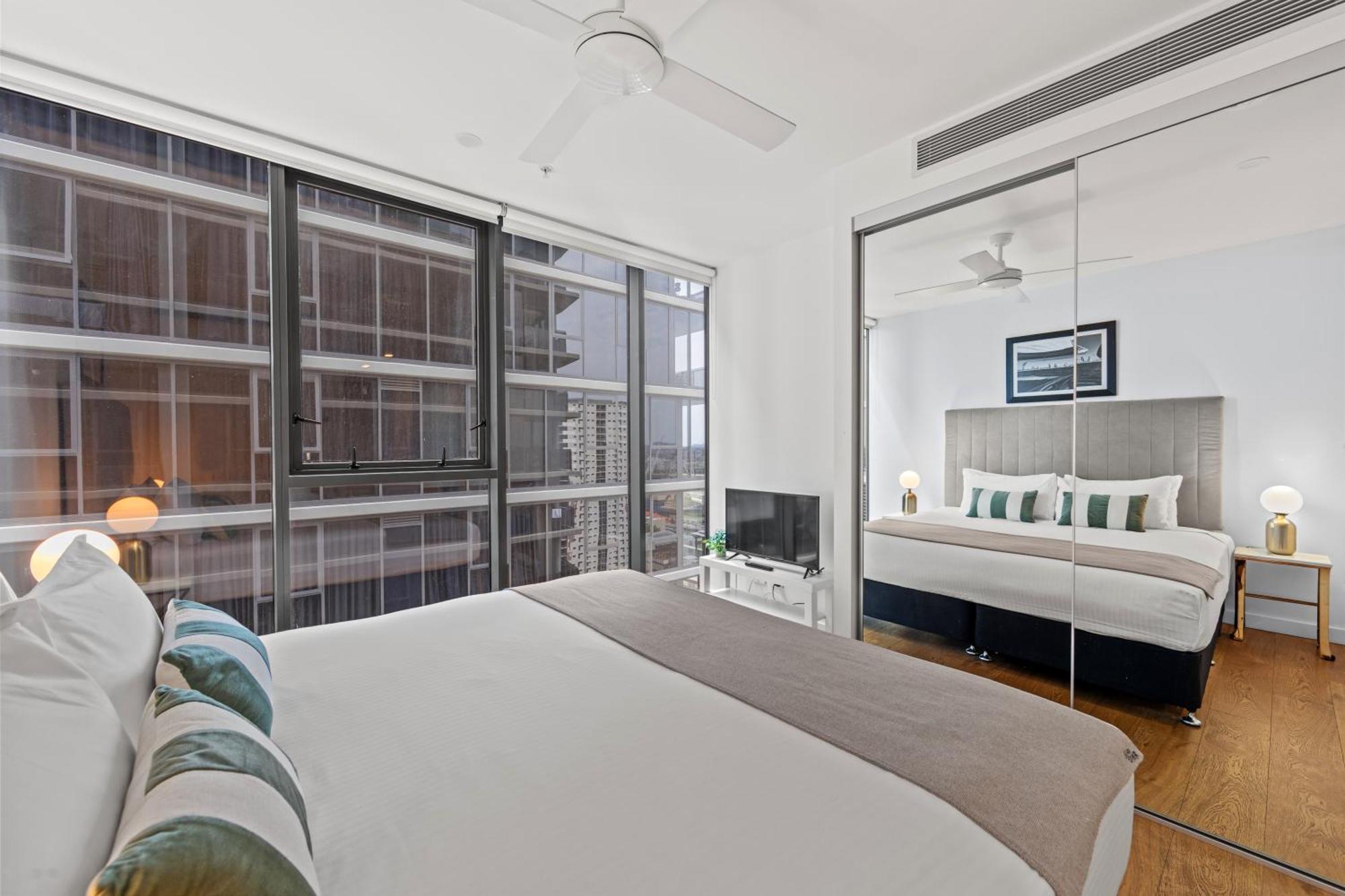 Brisbane One Apartments By Cllix Екстериор снимка