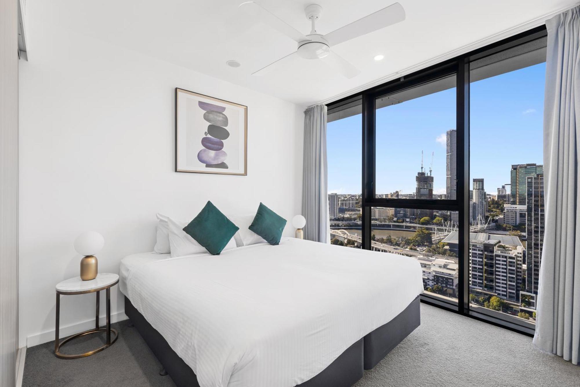 Brisbane One Apartments By Cllix Екстериор снимка